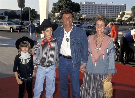 frankie avalon's daughter carla avalon.